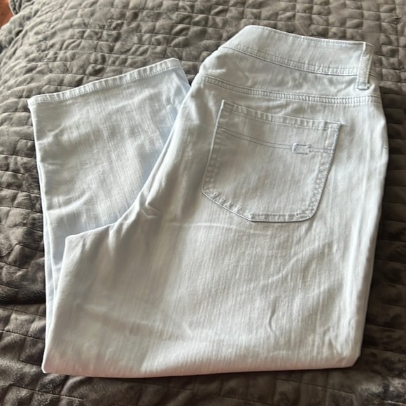 Chico’s Light Washed Woman’s Capri’s - Picture 3 of 6